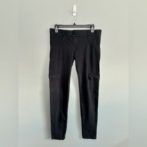Freddy WRUP Cargo Skinny Legging Butt Shaping Black Ankle Pants Sz L
